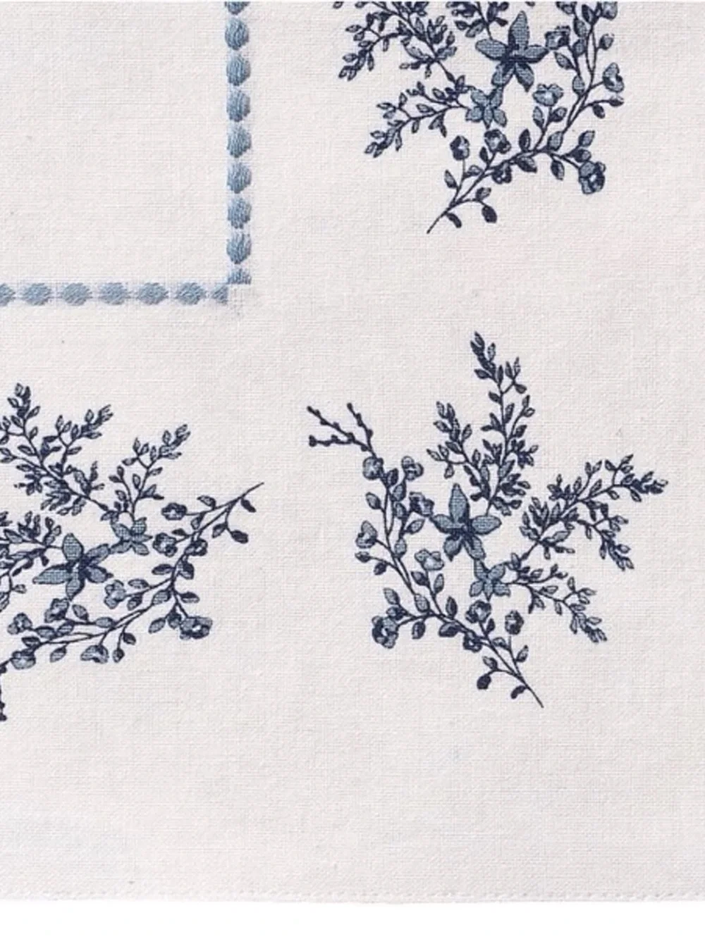 My Texas House Floral Cotton Table Runner, Blue and White, 14